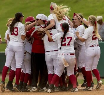 Alabama tops Gophers 1-0 in regional final 