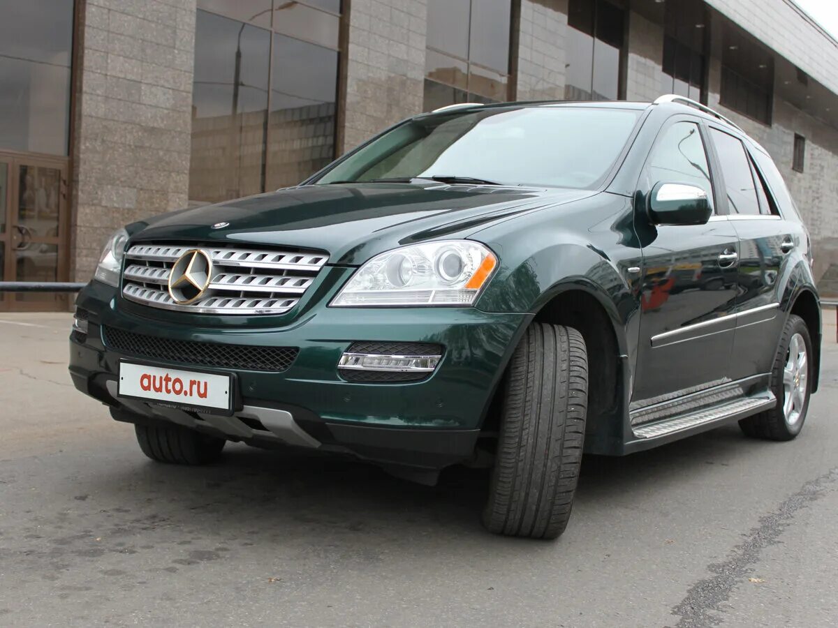 Mercedes 2005 годов. Мерседес-Бенц м 350 2005. Мерседес внедорожник 2005. Мерседес 2005 года джип. W164 2005.