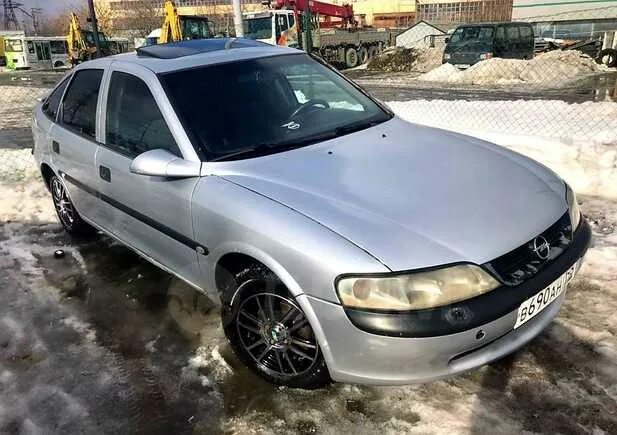 Опель вектра б 98 год. Opel Vectra 1998. Опель Вектра 1998 года. Опель Вектра 98 года. Опель Вектра с 1.8 1998.