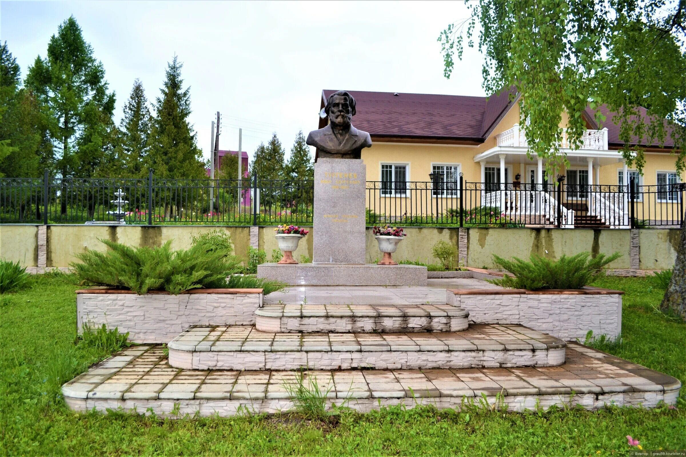 Село тургенево тульская область бежин луг. Музей тургенева бежин луг. Тургенево музей. Тургенево музей. Музей бежин луг в тульской.