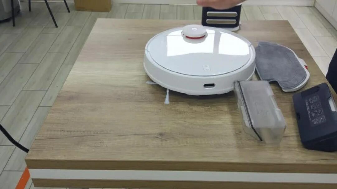 Xiaomi robot cleaner mop. Сяоми g1 робот пылесос. Робот пылесос Ксиаоми g1. Робот-пылесос Xiaomi Mijia g1. Робот-пылесос Xiaomi Mijia sweeping g1.