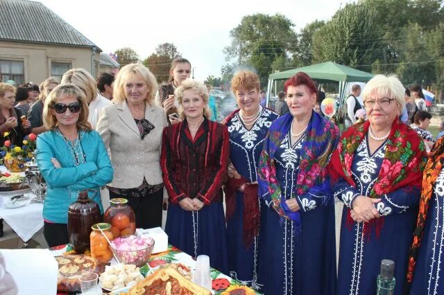 Погода в курчанской на 10 дней. Жители Темрюкского района. Станица Курчанская. Ст Курчанская Темрюкский район. Станица Курчанская Темрюкский район школа.