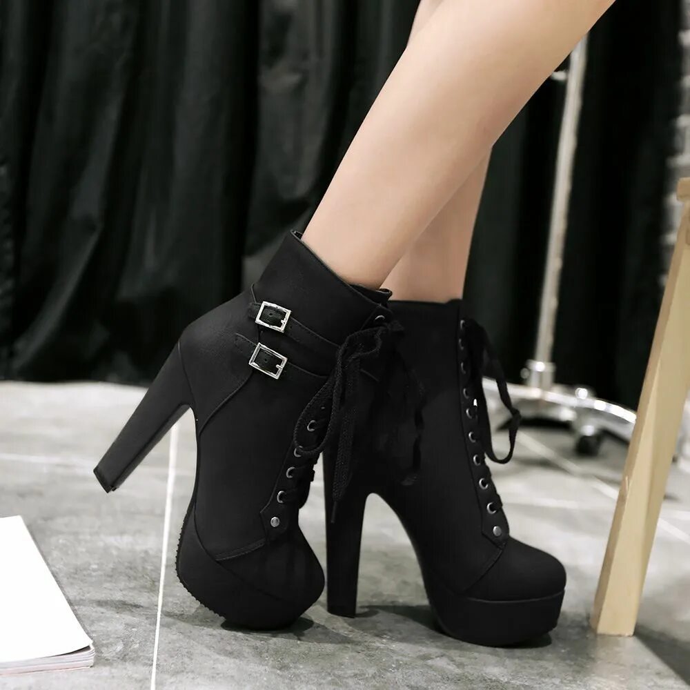 Ботильоны фото. Lace up Black High Heel platform Ankle Boots. Ботильоны женские. Ботильоны на каблуке. Ботинки женские на каблуке.