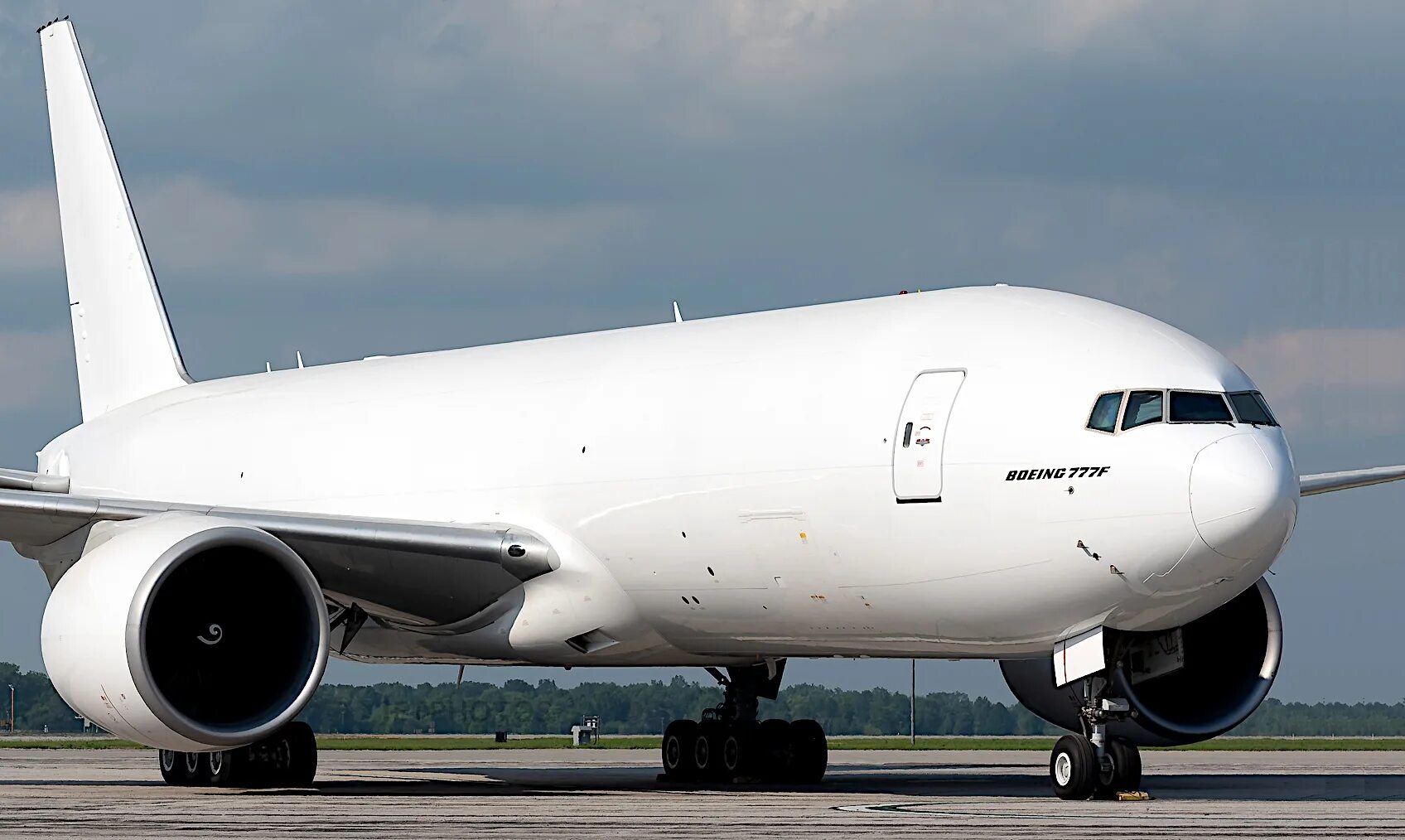 Самолет Боинг 777. Боинг 777 Cargo. Boeing 777 грузовой самолет. Боинг 777 Freighter