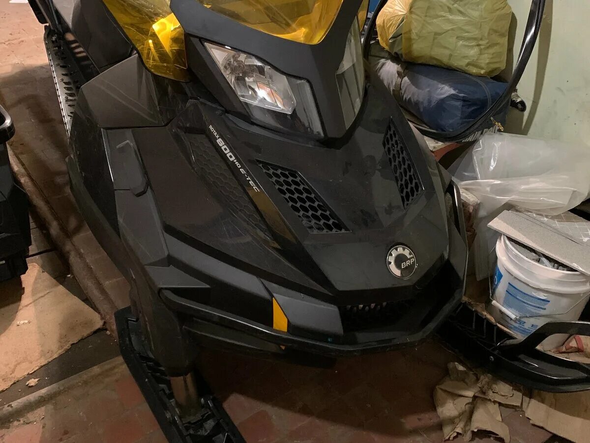 Ski-Doo Tundra Xtreme 600 e-Tec. Капот на Бундокер 600 2012г. Снегоход Ski Doo Tundra 550 отзывы. Снегоход БРП тундра 600 асе купить.