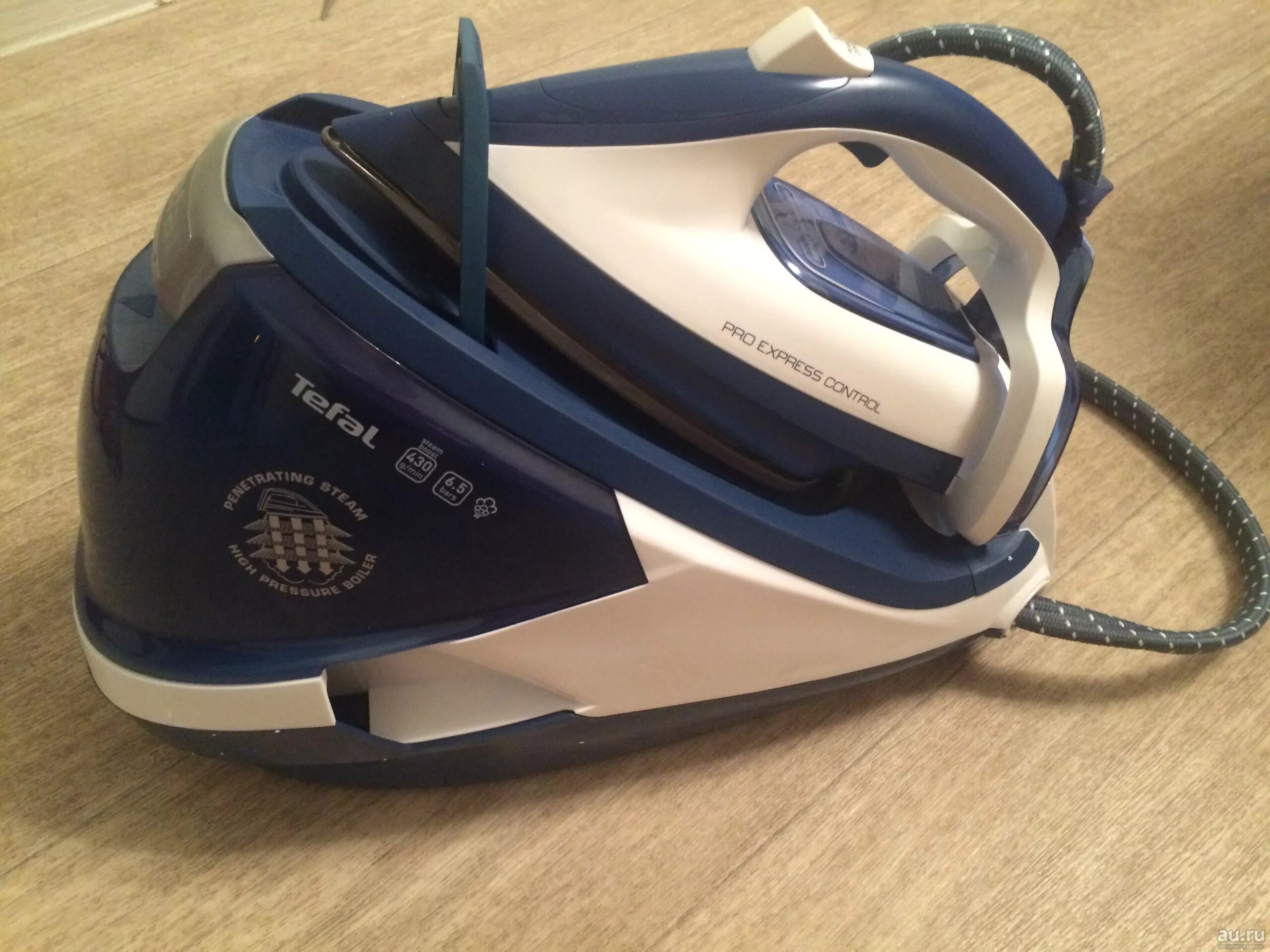 Топ лучших парогенераторов. Парогенератор Tefal gv8962. Парогенератор Tefal 8962. Парогенератор Тефаль 6,5 бар. Парогенератор AEG 2400вт.