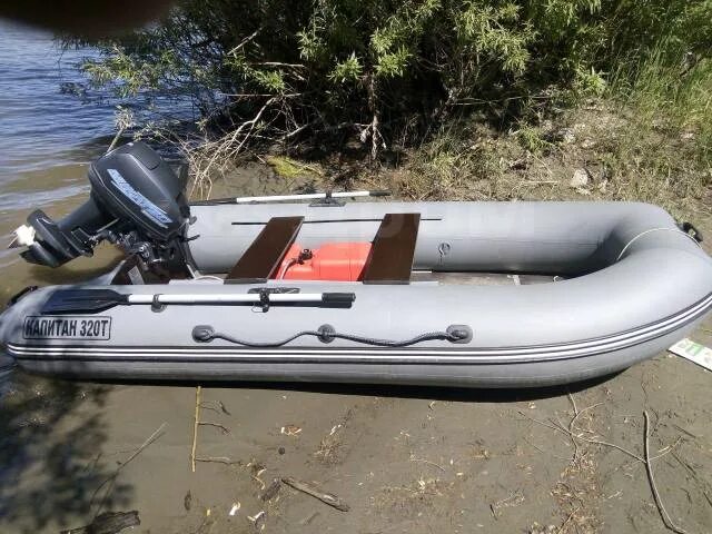 Лодка капитан т320 киль+пол зеленая. Captain 320. Лодка капитан 280тс. Captain 320. Captain 320.