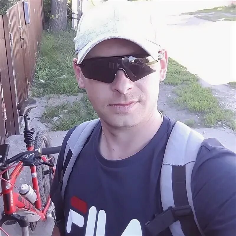 Оперский герб. Чудотворов роман вячеславович. "корнюшин александр вячеславович". Alex rzn. Памятник погибшим на стадионах мира.