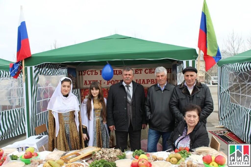День памяти и скорби в Бабаюртовском районе отметили возложением венков к Вечном