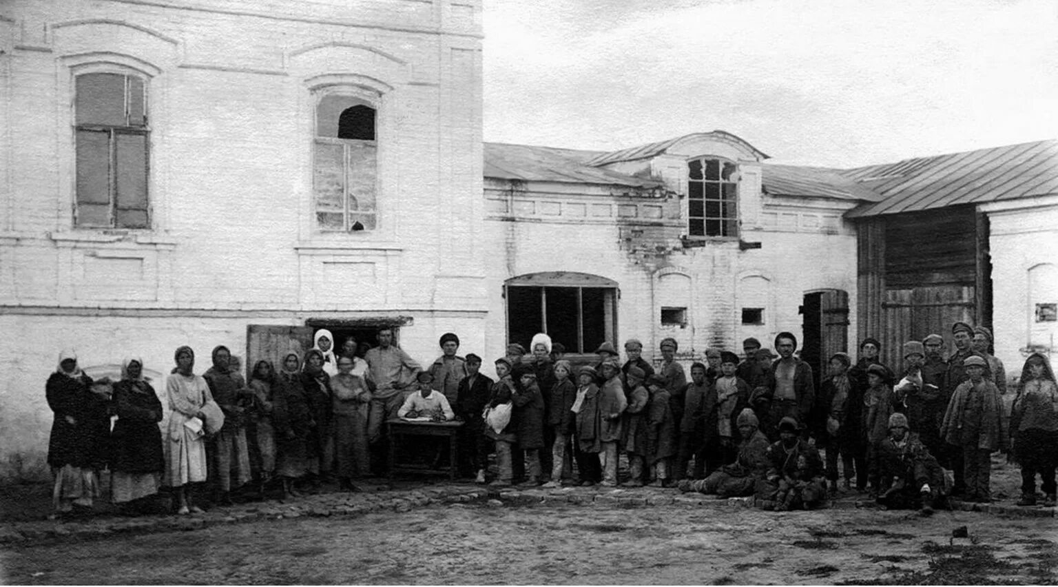 Петербург 1921 год. Советская Россия в 1920 годы голодающие. Разруха двадцатых годов.