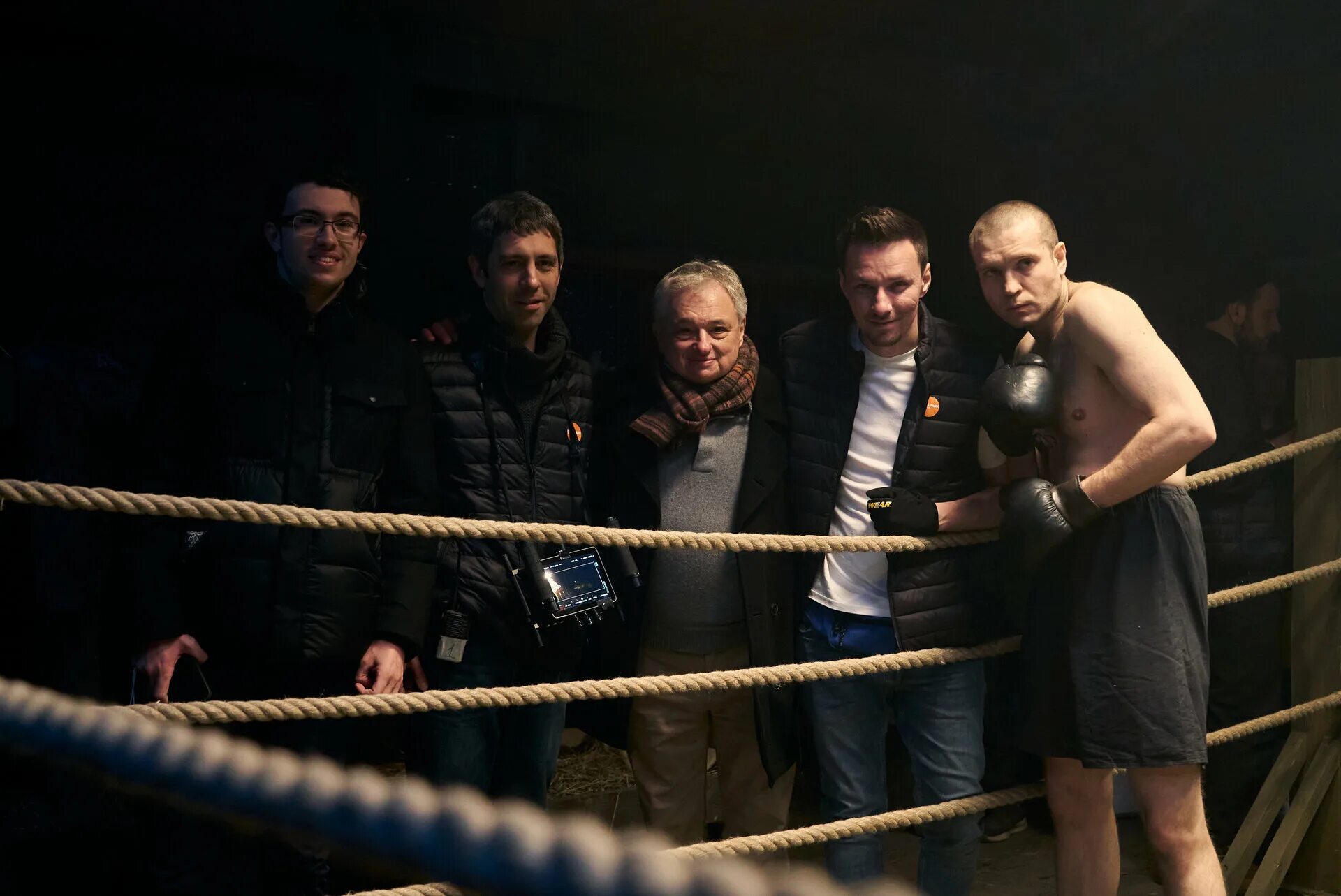 вышел на ринг за 3000 долларов. вышел на ринг за 3000 долларов. крутые бойцы бокс. вышел на ринг за 3000 долларов. юсуп шуаев боец.