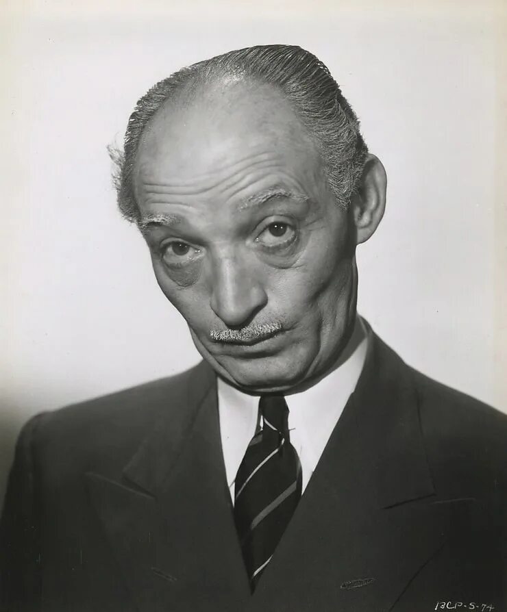 Э стоунквист фото. George stone. Джордж э. Джордж с усталым видом. Джордж э.
