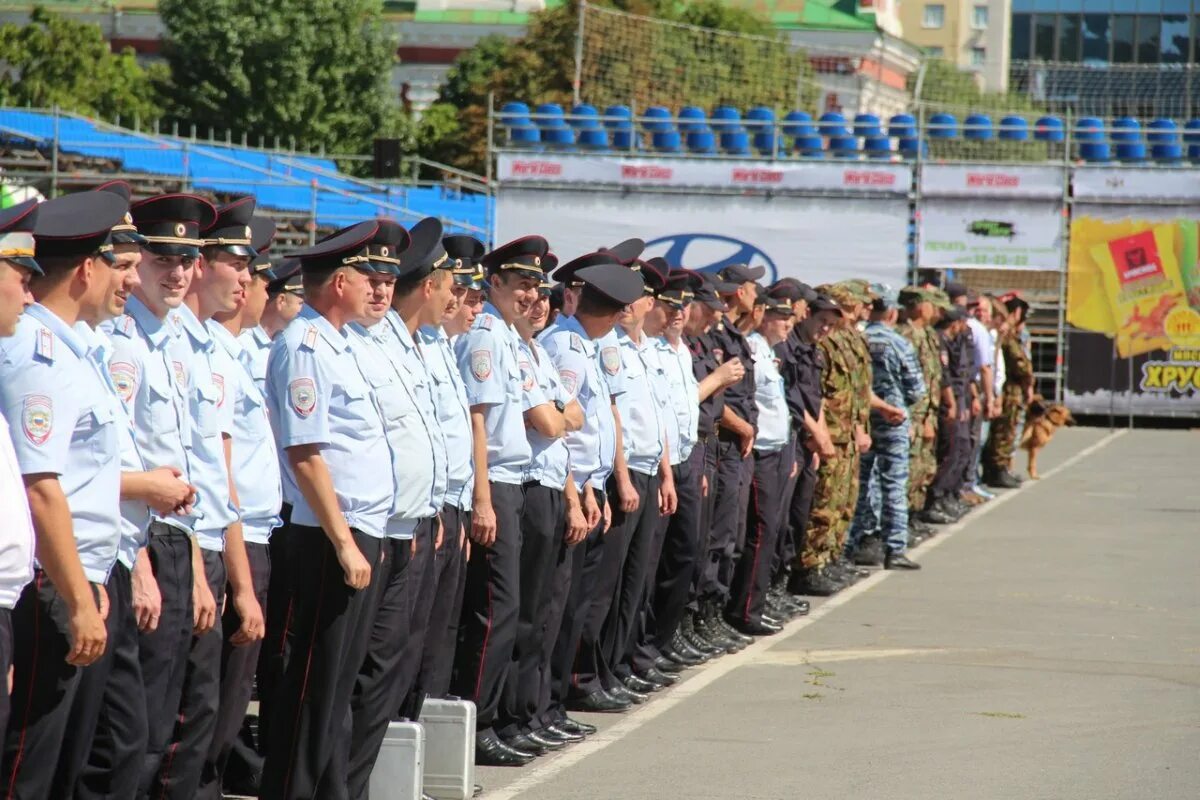 Почему так много полиции сегодня. Омон и ппс. гибдд и омон. дпс омон. фото полиции широкие фото.