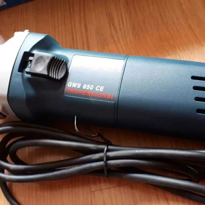 Bosch gws 850 ce кнопка черная. Bosch gws 850 ce. Ушм bosch gws 850 ce. Бош gws 850 ce. Болгарка bosch gws 850ce.