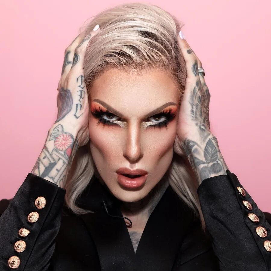 Jeffree star палетка. Jeffree star 2007. Джефри стар косметик. Джеффри стар. Новая палетка джеффри стар.