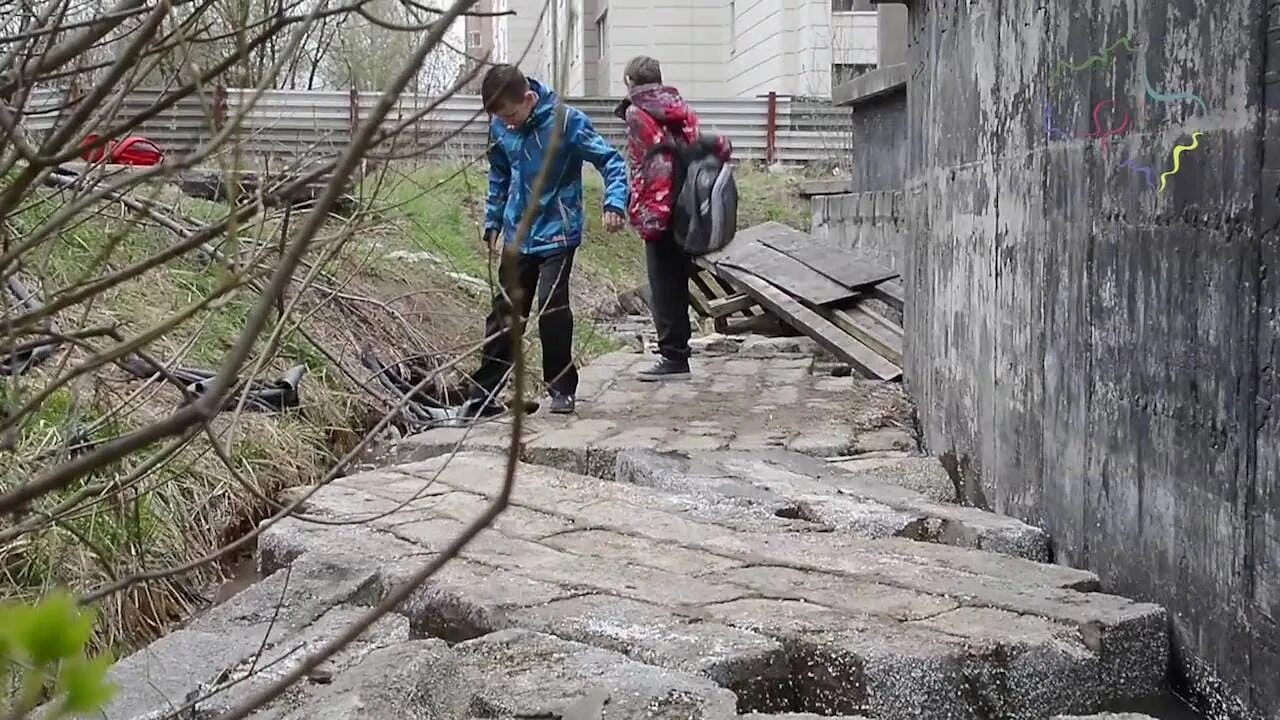 Подросток уходит гулять без разрешения