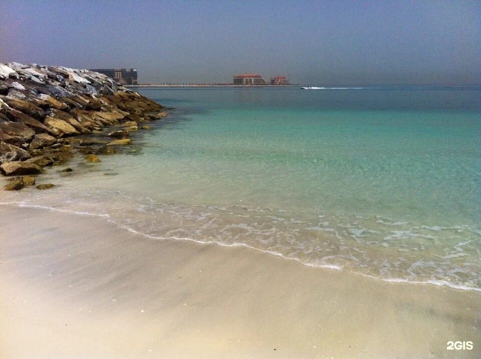 Пляж аль суфух. Суфух Бич Дубай. Пляж АС-Суфух Дубай. Пляж в Дубае al Sufouh.