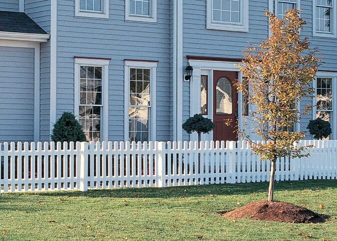 31 Unique Garden Fence Decoration Ideas to Brighten Your Yard Garden makeover, B