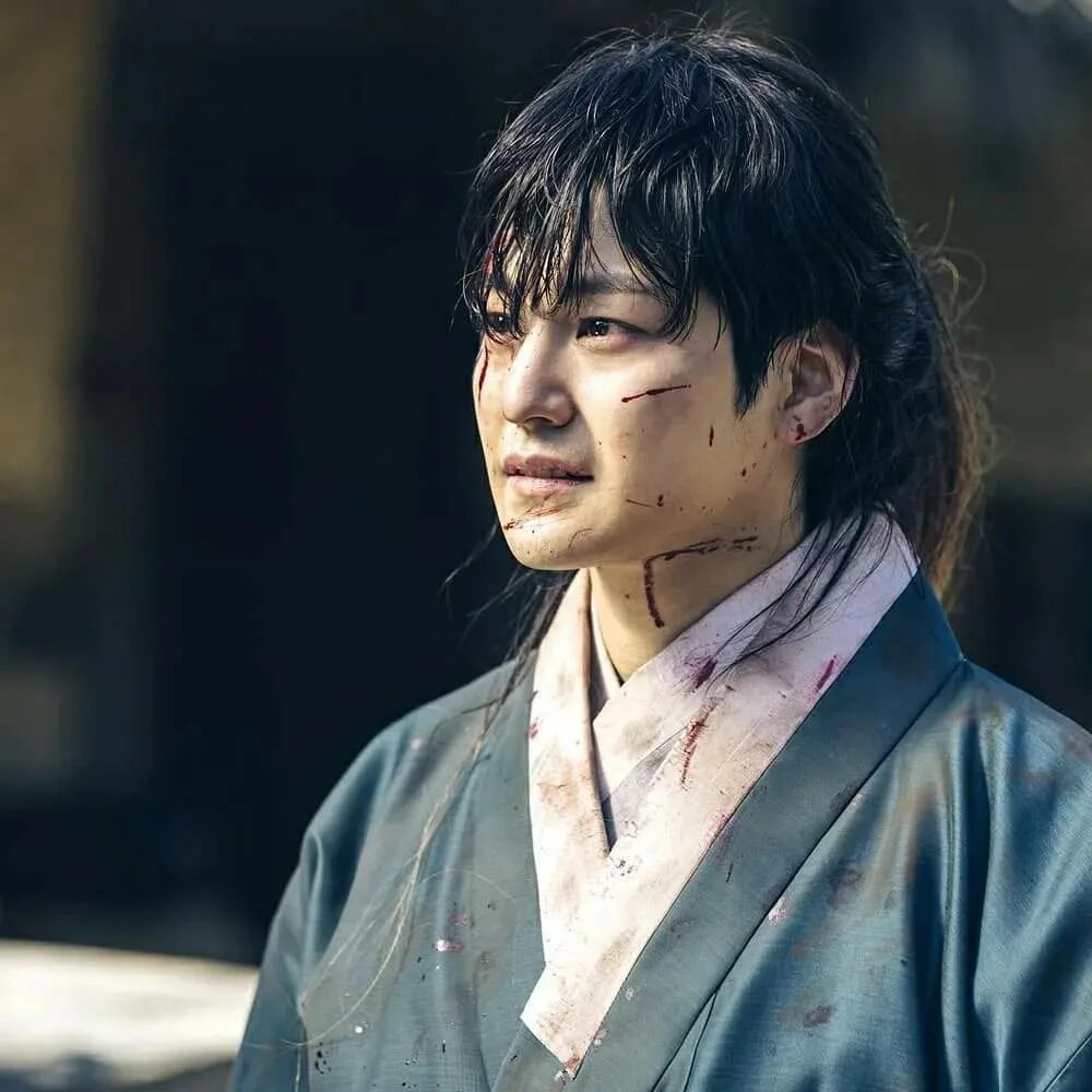 ким бом сказание о кумихо. актер ли рана. сказание о девятихвостом лисе дорама 2020. сказание о кумихо дорама ли ран. ким бом актер.