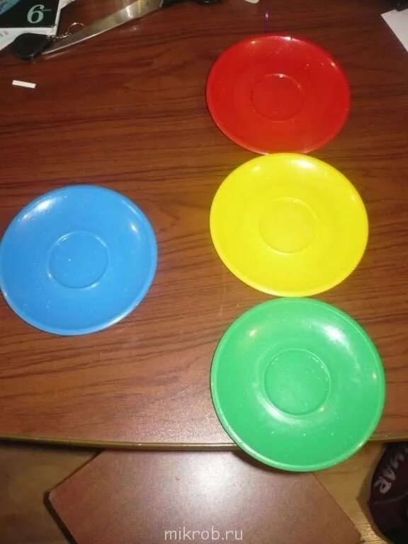 Магазин светофор посуда. 5см. Светофор тарелки. Посуда в светофоре. Тарелочки в светофоре.