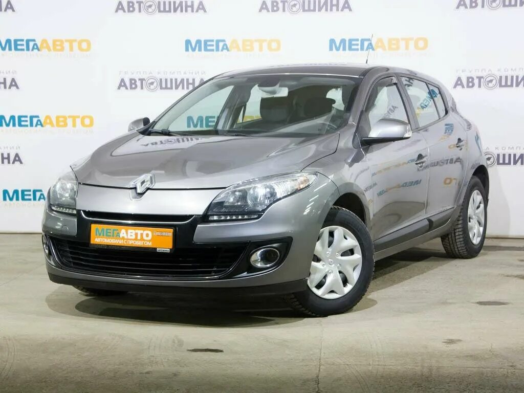 Меган 3 Рестайлинг отличия. Renault Megane 1.6 MT 2012. Рено Меган 3 первый Рестайлинг. Renault Megane 1.6 MT 2012 хэтчбек. Купить рено меган с пробегом на авито