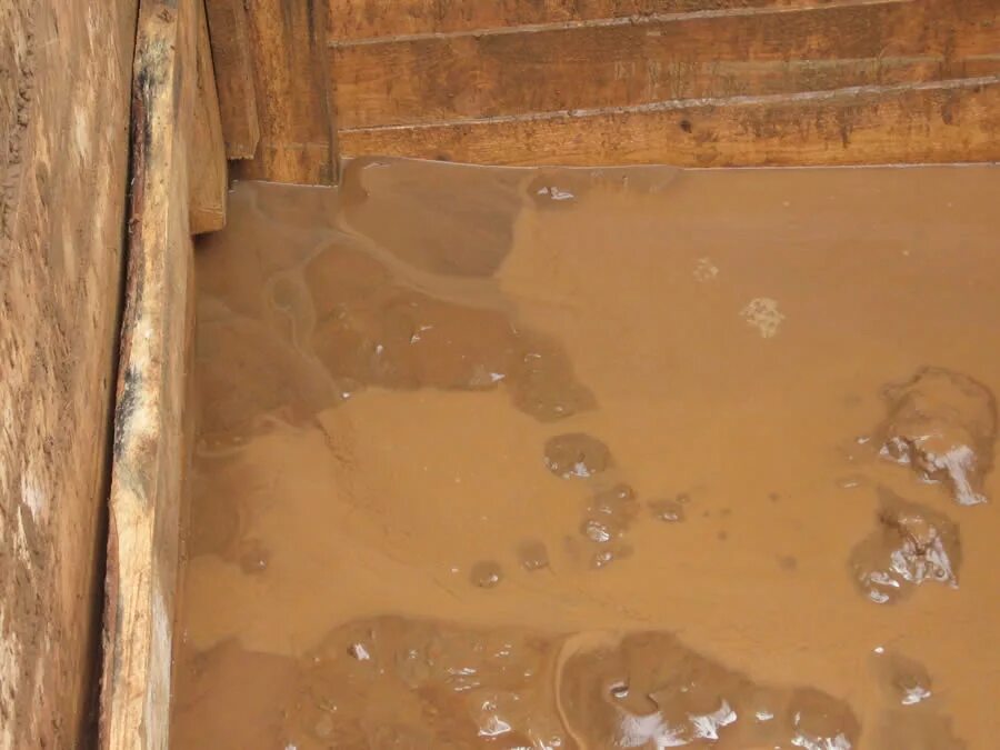 Плывун грунт. Плывун грунт. Что такое глиняный плывун. Песчаный плывун. Песок плывун.