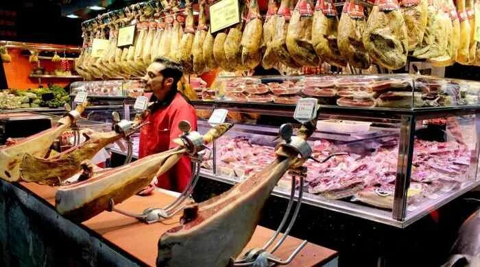 Хранение хамона. Шкаф для хамона. Beher хамон. Хранение хамона. Как должен стоять хамон на прилавке фото.