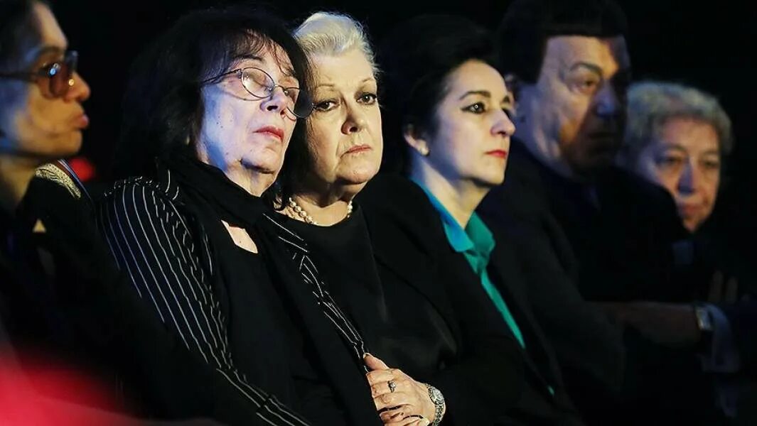 Жена гитана. Гитана леонтенко-баталова. леонтенко, гитана аркадьевна. гитана аркадьевна баталова.
