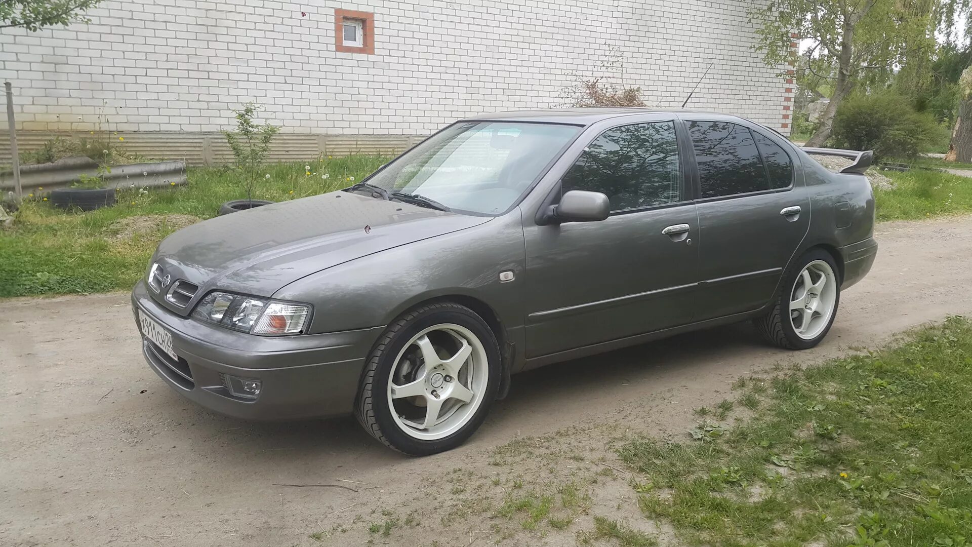 Ниссан примера р11 размер. Nissan primera p11 диски. Nissan primera p11 диски r16. Nissan primera p11 Wagon. Ниссан p11 r17.