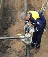 Слесарь ремонтник. Слесарь по эксплуатации и ремонту подземных. Слесарь ремонту подземных газопроводов. Обходчик газопроводов. Монтаж наружного трубопровода.