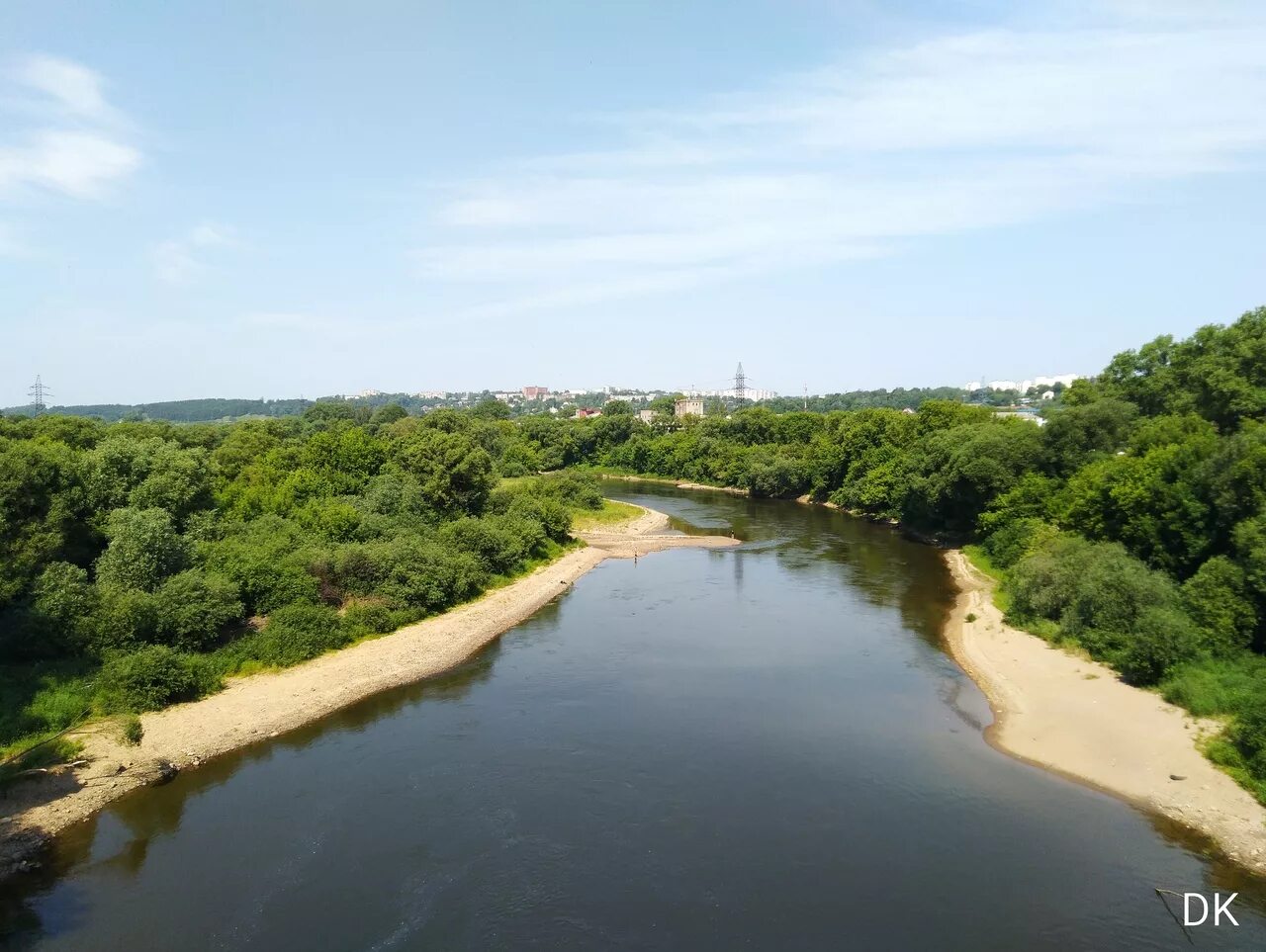 Уровень воды в реке днепр в лоеве. Река Днепр Смоленск. Берег Днепра Смоленск. Днепр в Смоленске. Река Днепр в Смоленской области.