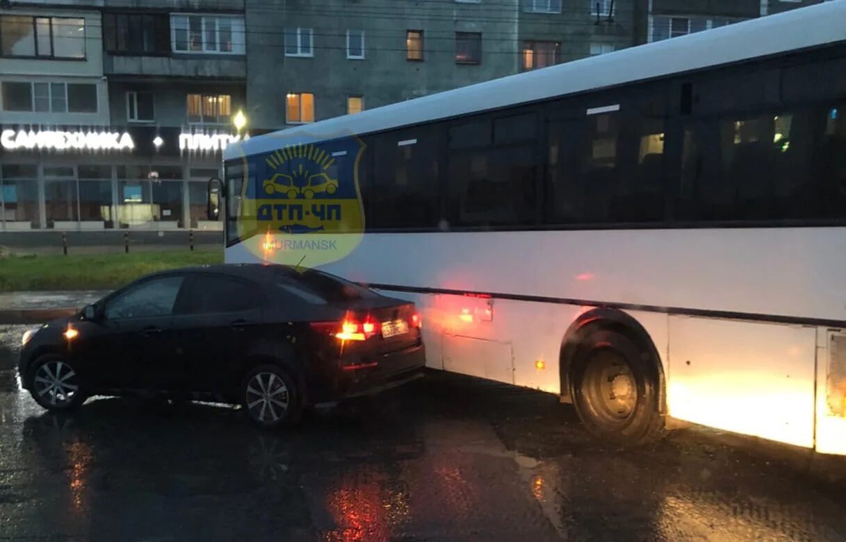Мурманск чп сегодня. Автобусная авария в Мурманске. Маршрутка ДТП Мурманск.