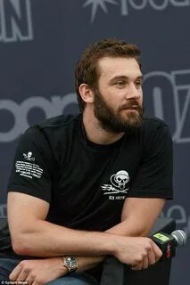 Клайв стэнден