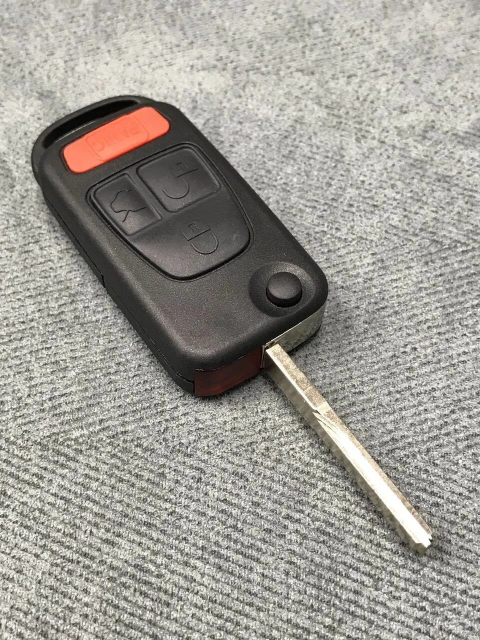 Мерс сигнализации. Брелок сигнализации мерседес бенц. mercedes key fob. ключ мерседес ml320. брелок сигнализации мерседес спринтер классик.