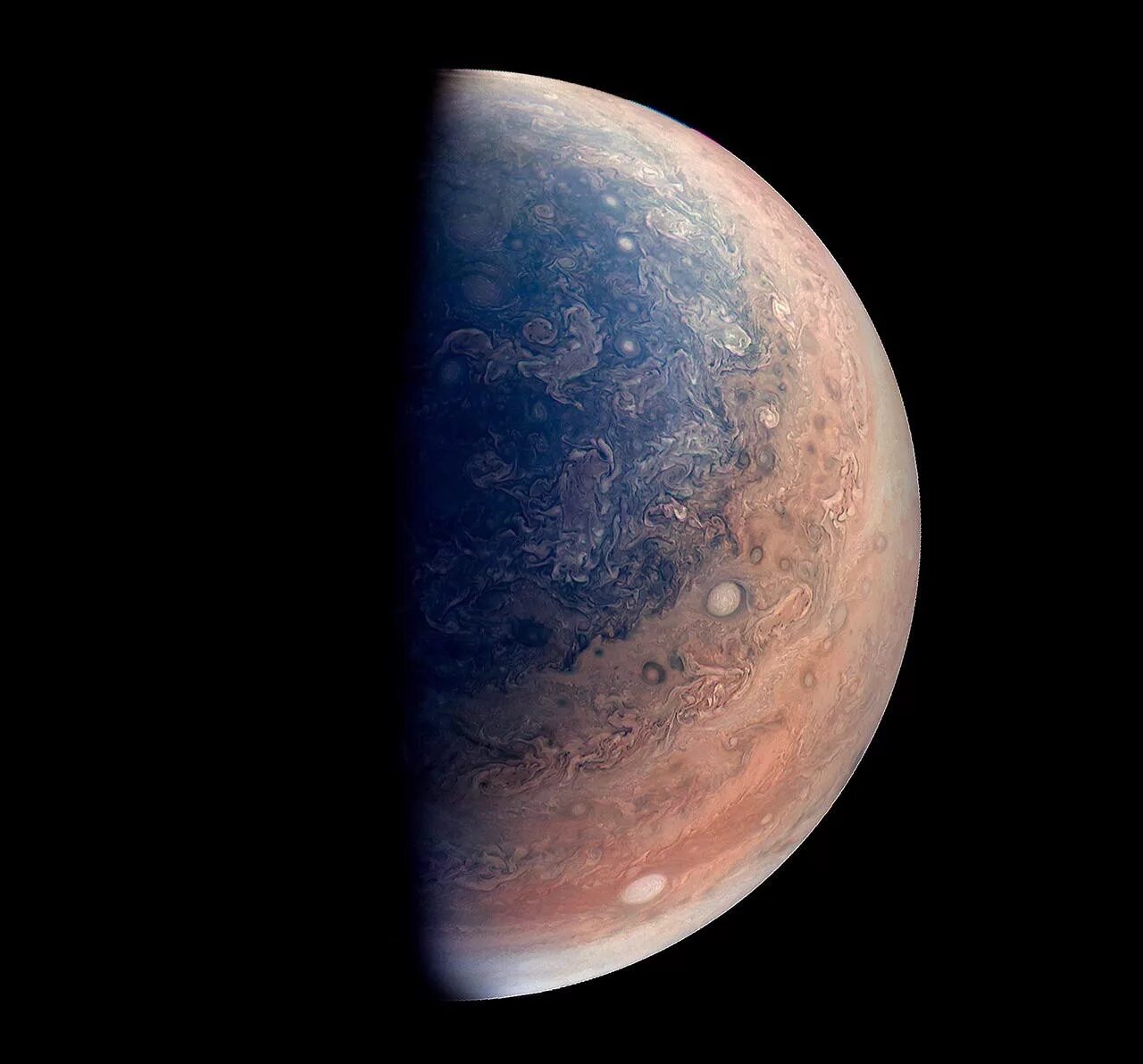 Какая крупная планета. Южный полюс Юпитера. Юпитер Планета солнечной системы. Юпитер Планета НАСА. Юпитер фото НАСА.