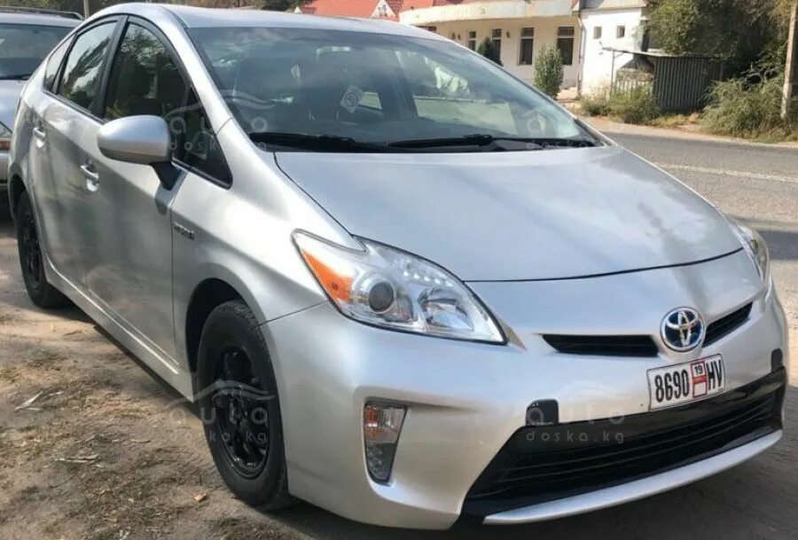 Toyota prius 2010. Toyota prius 2012 года. Тойота приус 2013 год. Toyota prius 2013. Toyota prius.