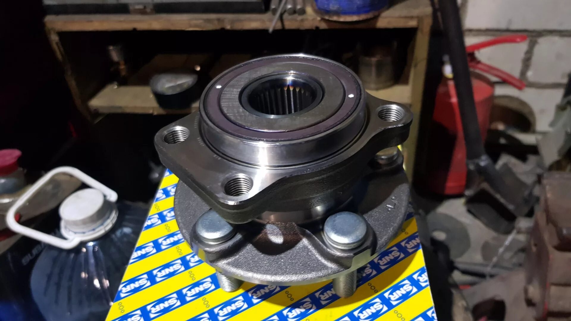 Ступичный подшипник субару форестер. Ступичный подшипник субару форестер. Ступичный подшипник субару легаси. Subaru legacy 2006 подшипник ступицы. Ступица форестер с9.