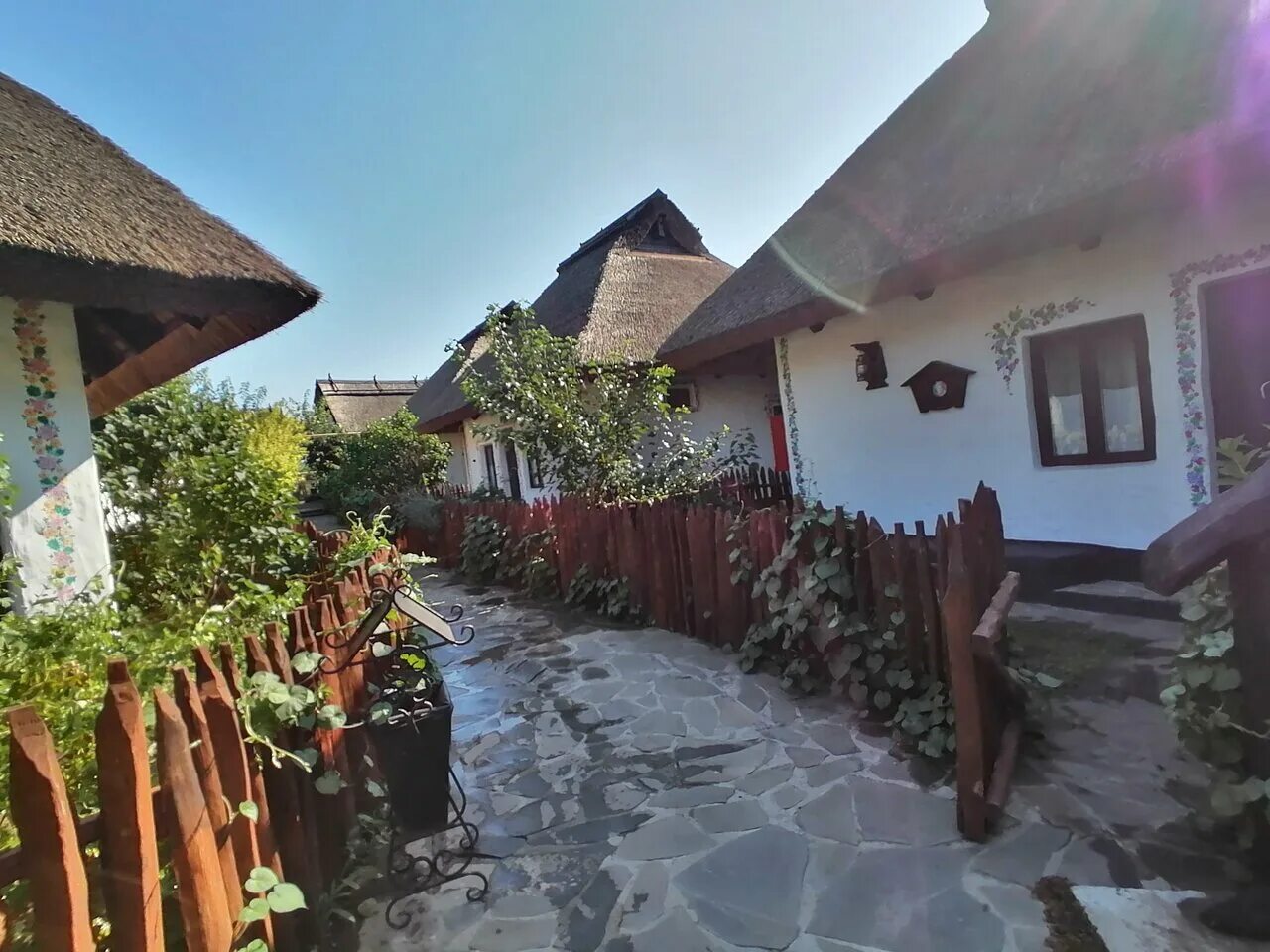 Пос таманский темрюкский район. Станица тамань улица. Станица тамань магазины. Тамань улицы. Тамань музей казачества.