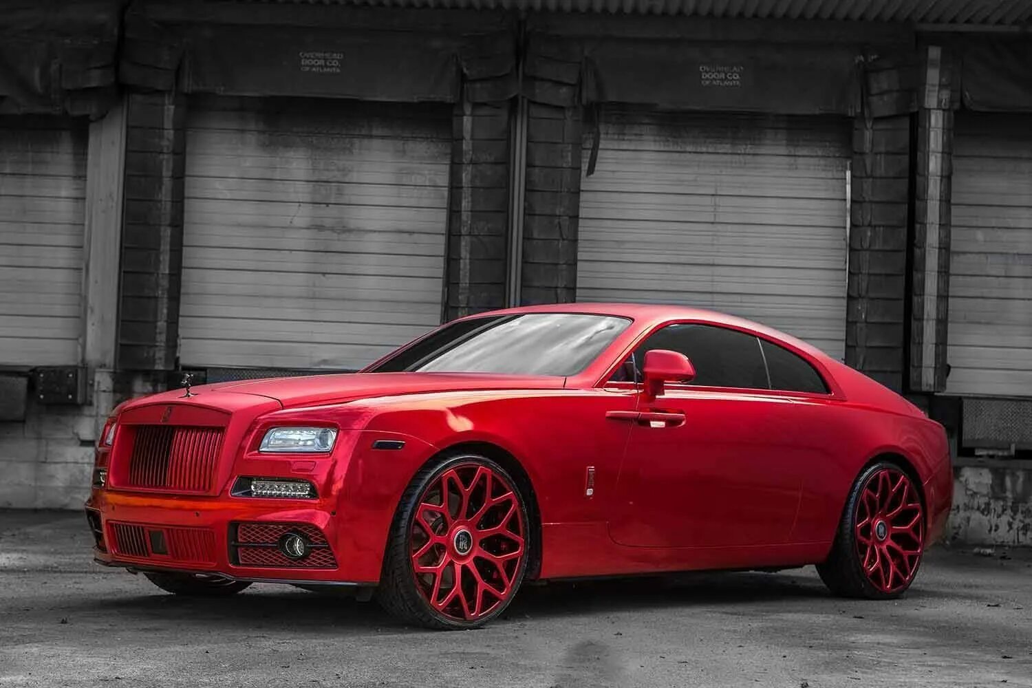 Rolls Royce Wraith Red. Rolls Royce Wraith Forgiato. Роллс Ройс Wraith красный. Роллс Ройс красный матовый.