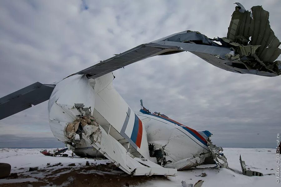 Крушение военно транспортного самолета. Крушение ил 76 в Мирном. Ил 76 авиакатастрофа Мирный. Ил 76 76801.