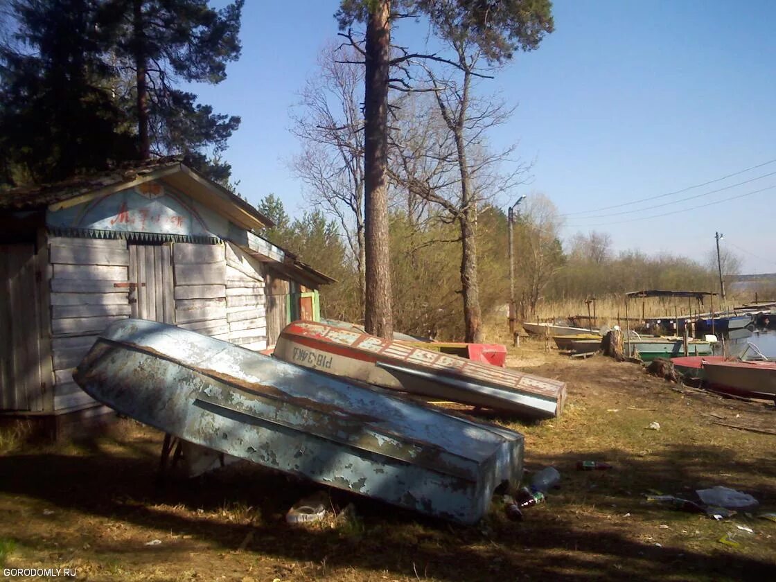 Остров Городомля на Селигере. Осташков остров Городомля. Городомля Тверская область. Поселок на острове Городомля.