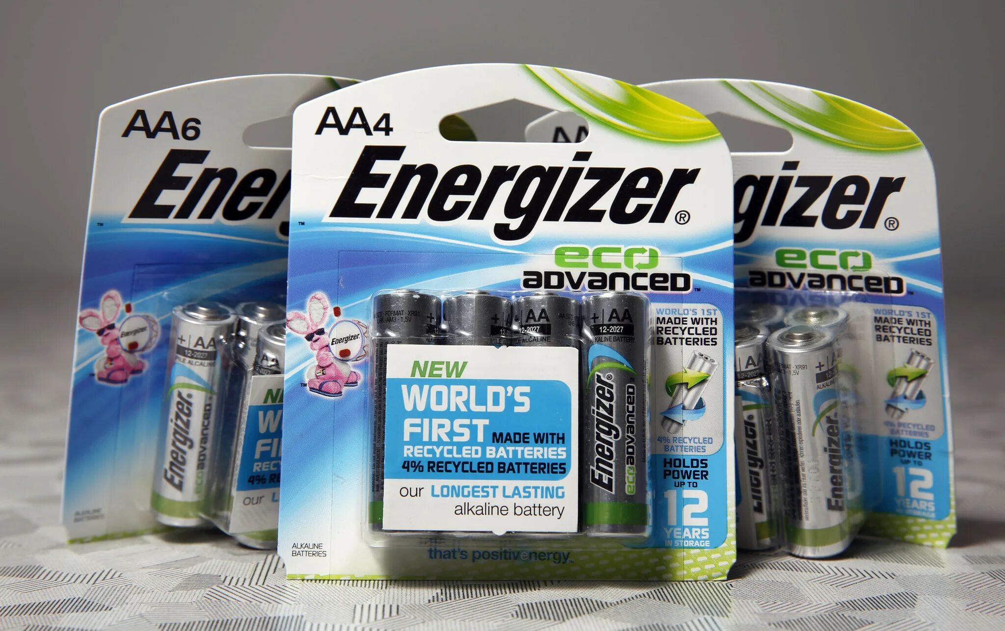 Battery last. Energizer Eco Advanced батарейки. 3 Батарейки ААА Ergolux. AA AAA батарейки. Батарейки похожие на Energizer.