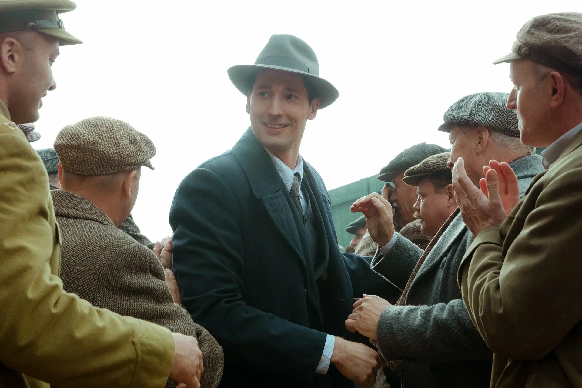 одиннадцать молчаливых мужчин 2021. 11 movies. 11 movies. бен фостер 11 14. 11:14 эдди.