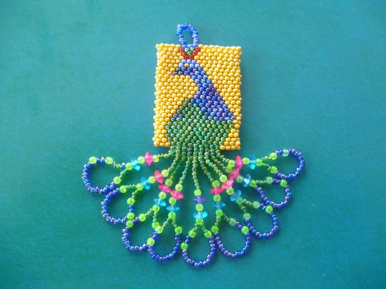 5 поделок из бисера. 5 поделок из бисера. бисероплетение. бисероплетение кружок. божья коровка из бисера мастер класс.
