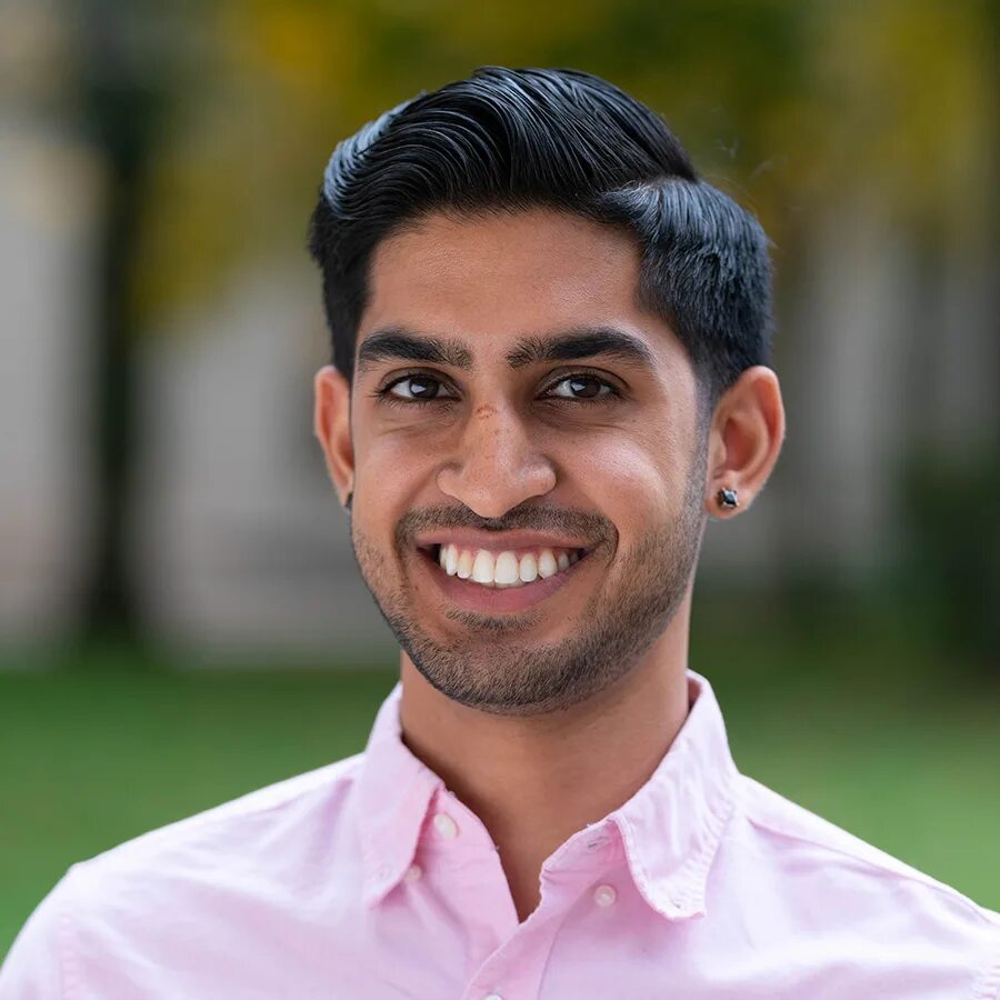 Самир насри суарез маккай. Samir. Толстый самир насри футболист. Samir & viktor. Самир имя.