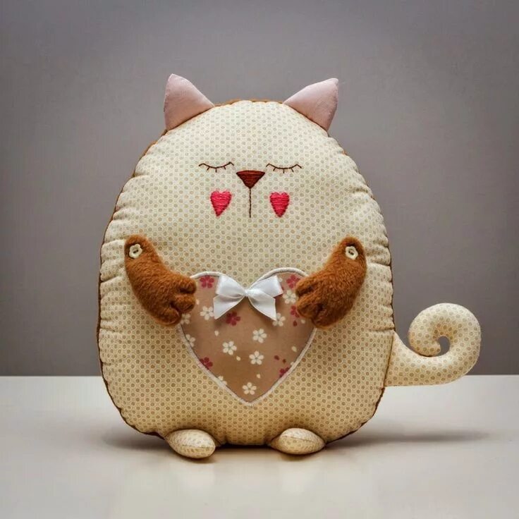 Сшитые кошечки