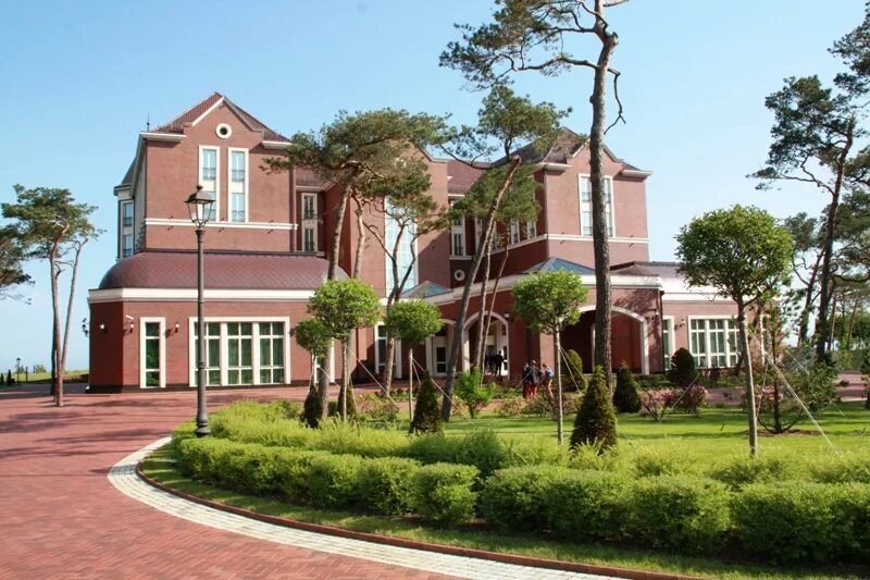 Сады майендорф резиденция путина. Сады майендорф резиденция путина. Резиденция в ново-огарево резиденция путина. Резиденция медведева горки 9. Огарево резиденция путина.