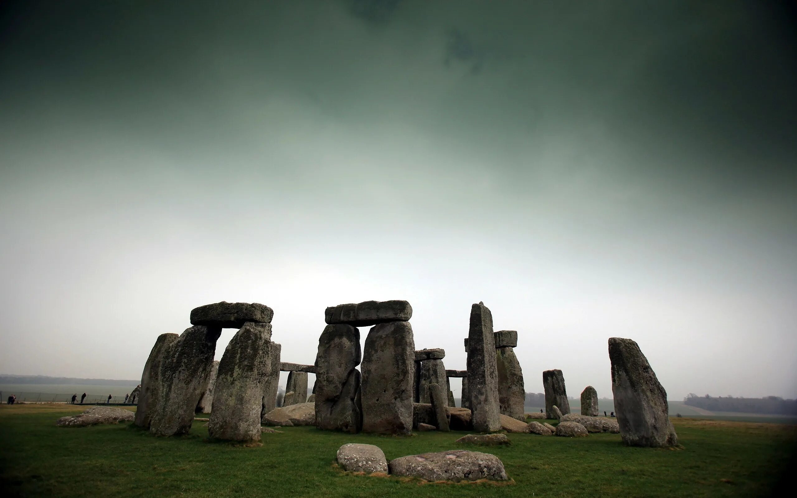 Monument stone. Кромлех Стоунхендж Англия. Камни в Англии Стоунхендж. Стоунхендж Уилтшир Англия. Стоунхендж. Графство Уилтшир (Англия, 2500 до н.э.).