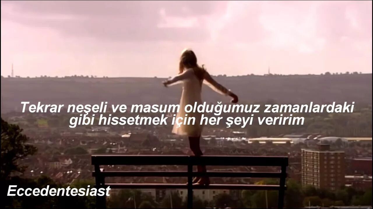 I miss the days. Свобода анимация. Девушка танцует на скамейке. Сериал скинс Кесси на лавочкуе. Скинс Кейси Лавка.