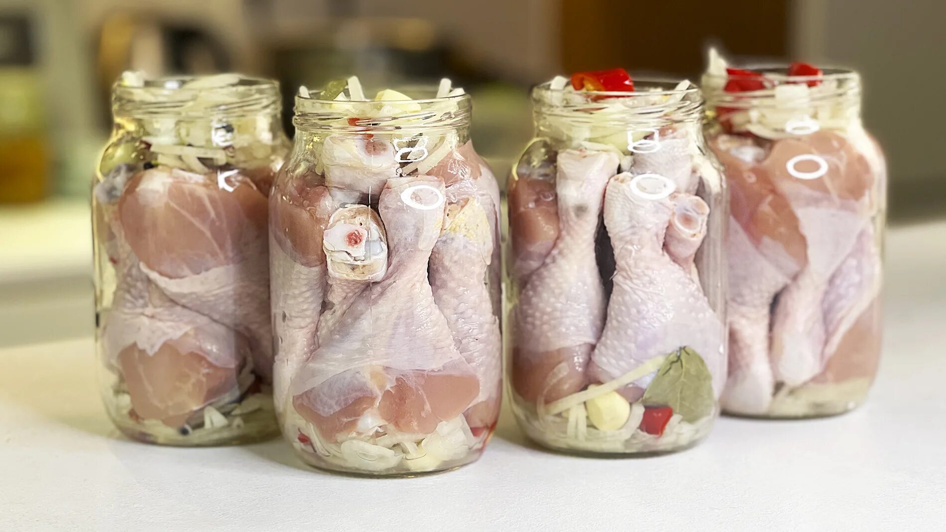 Мясо в банках без автоклава. Мясо в банках без автоклава. Мясо в банках без автоклава. Тушенка без автоклава. Домашняя тушёнка из курицы в стеклянных банках.
